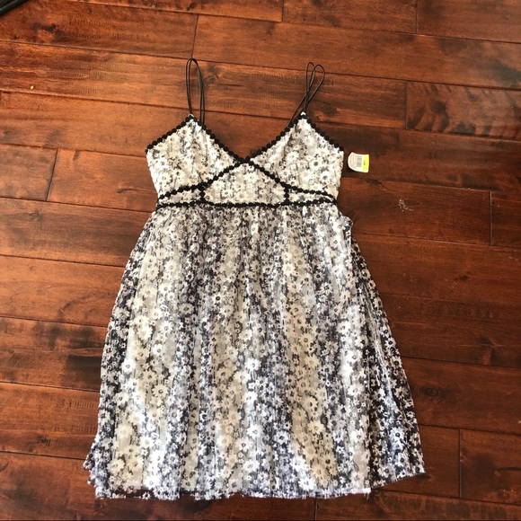 Romeo & Juliet Couture Dresses & Skirts - NWT romeo and Juliet couture dress